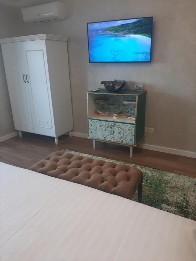 Restauro Apartament Apartment Бузау Екстериор снимка